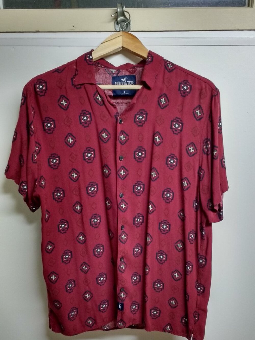Men's Hollister Viscose Casual Button-Down Shirt (22" PTP)
